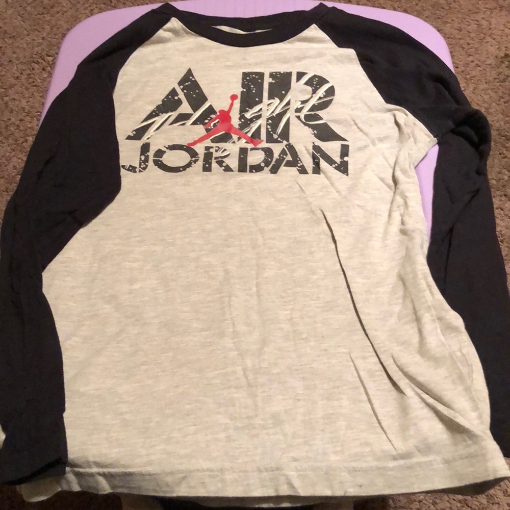 3 Boys Jordan Long Sleeve Shirts Sz L